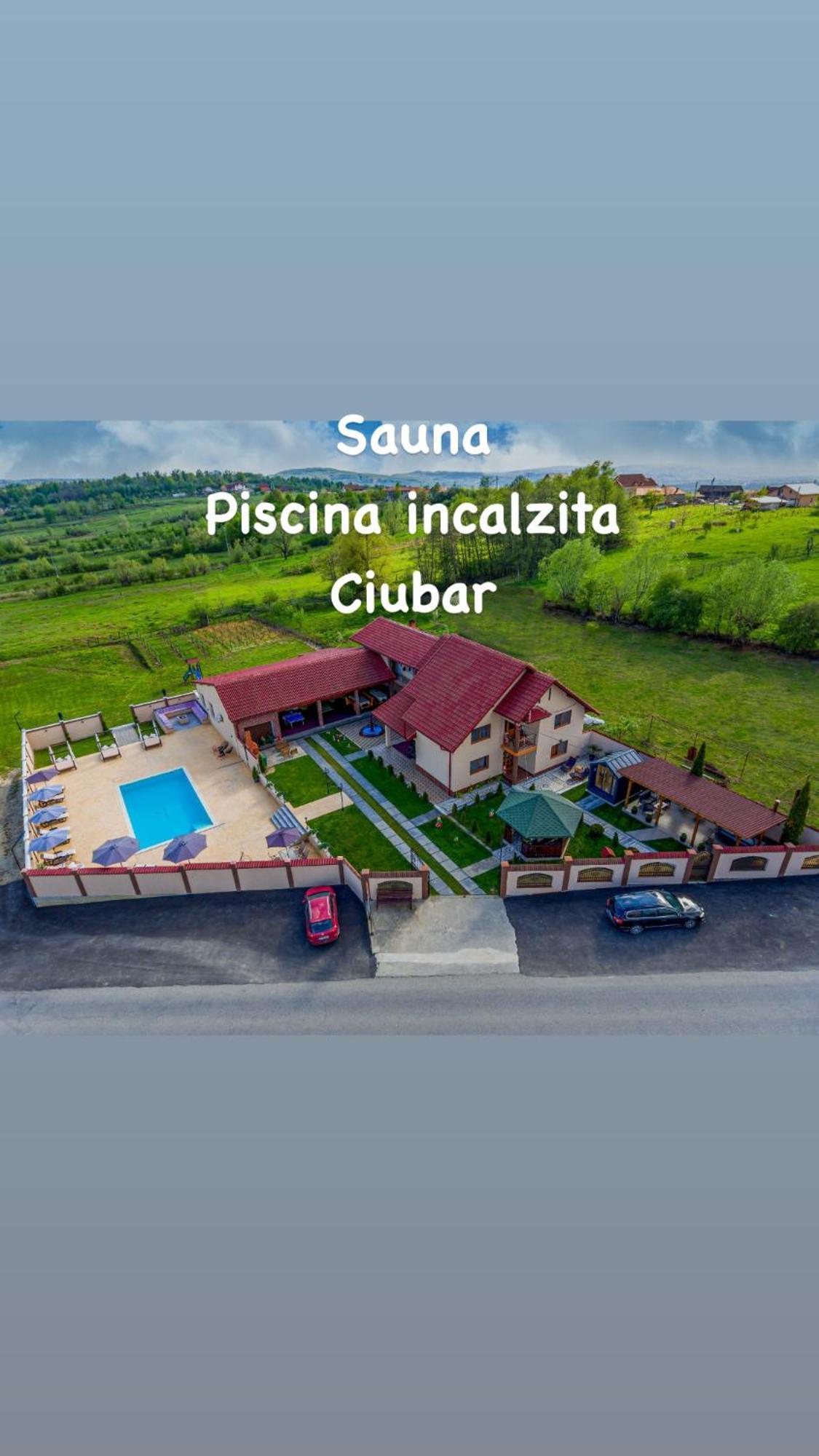 Pensiunea Adrian Novaci-Străini Zewnętrze zdjęcie